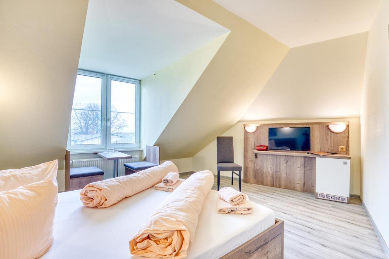 Hotel Kiebitz An Der Ostsee Бергеренде-Ретвіш Екстер'єр фото