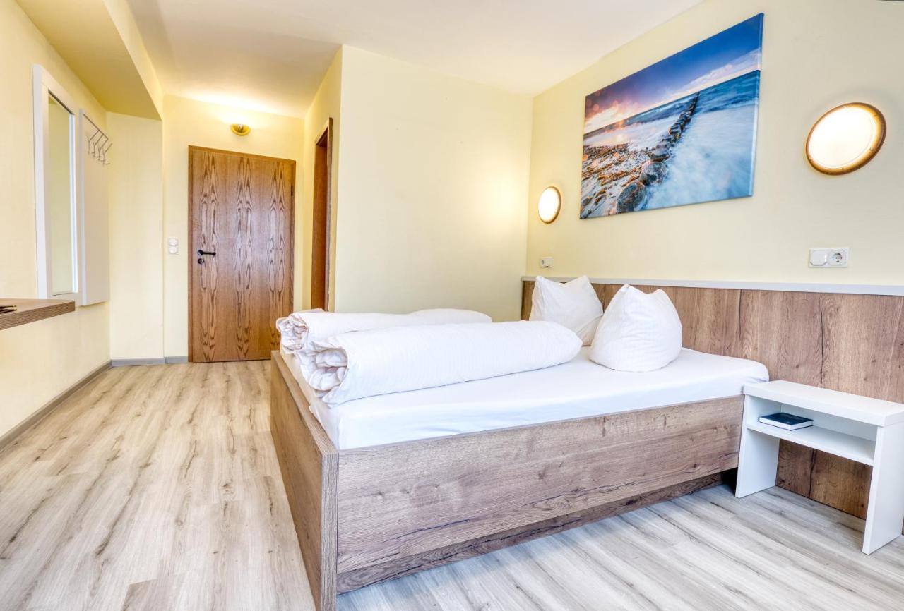 Hotel Kiebitz An Der Ostsee Бергеренде-Ретвіш Екстер'єр фото