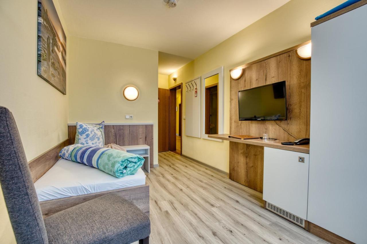 Hotel Kiebitz An Der Ostsee Бергеренде-Ретвіш Екстер'єр фото